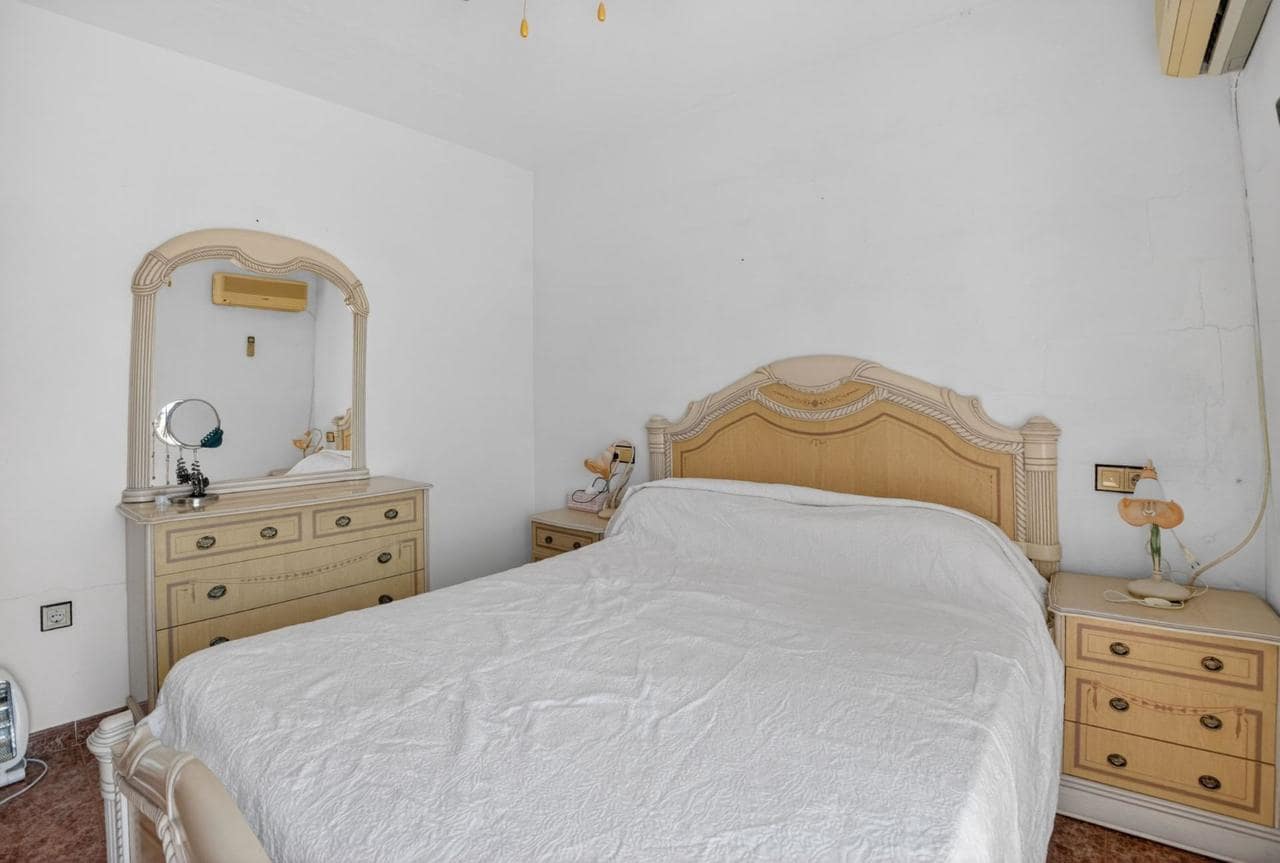 3 camera da letto Appartamento in vendita in Torrevieja con piscina - 195.000 € (Rif: 9892676)