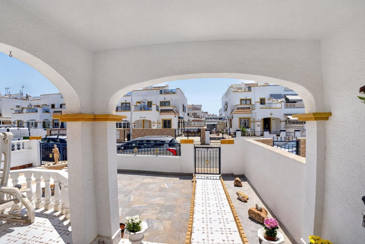 3 camera da letto Appartamento in vendita in Torrevieja con piscina - 195.000 € (Rif: 9892676)