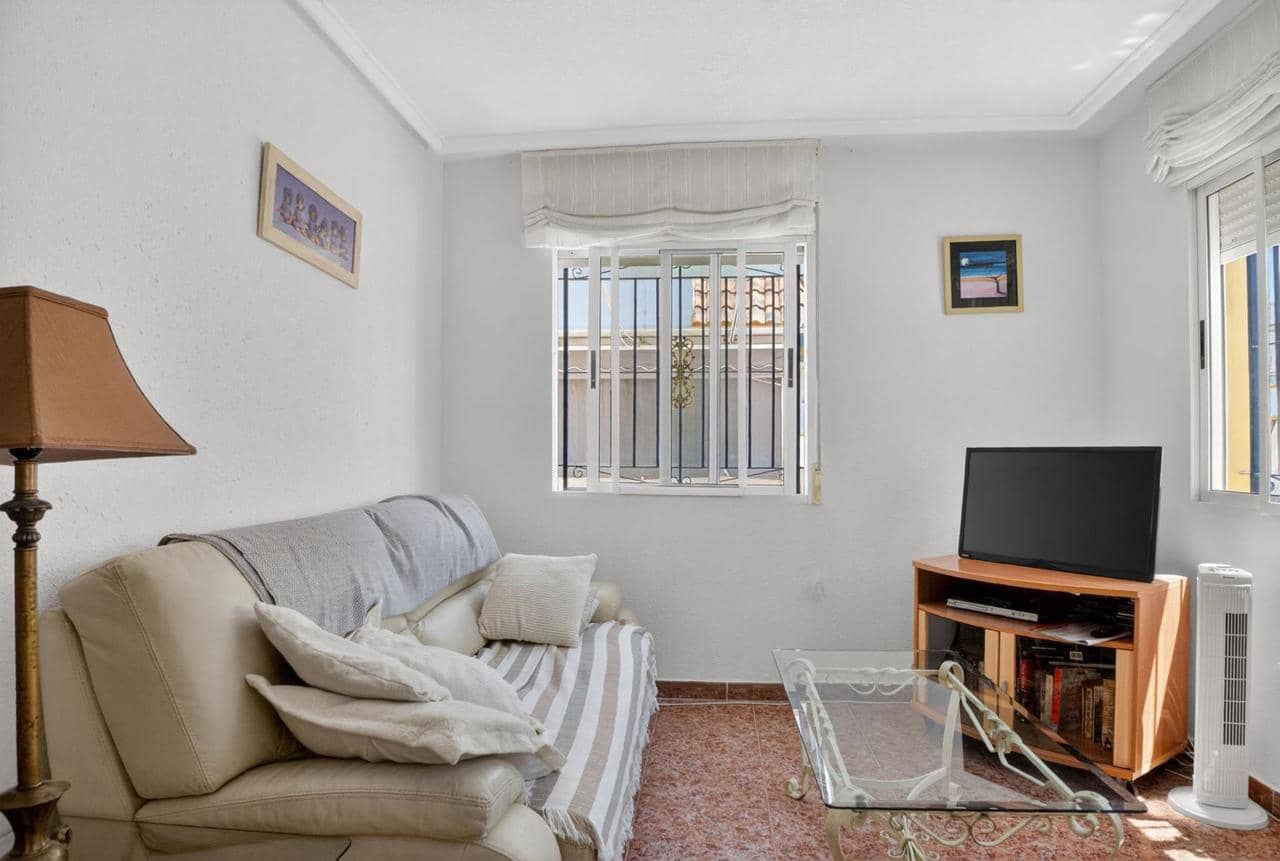 3 camera da letto Appartamento in vendita in Torrevieja con piscina - 195.000 € (Rif: 9892676)