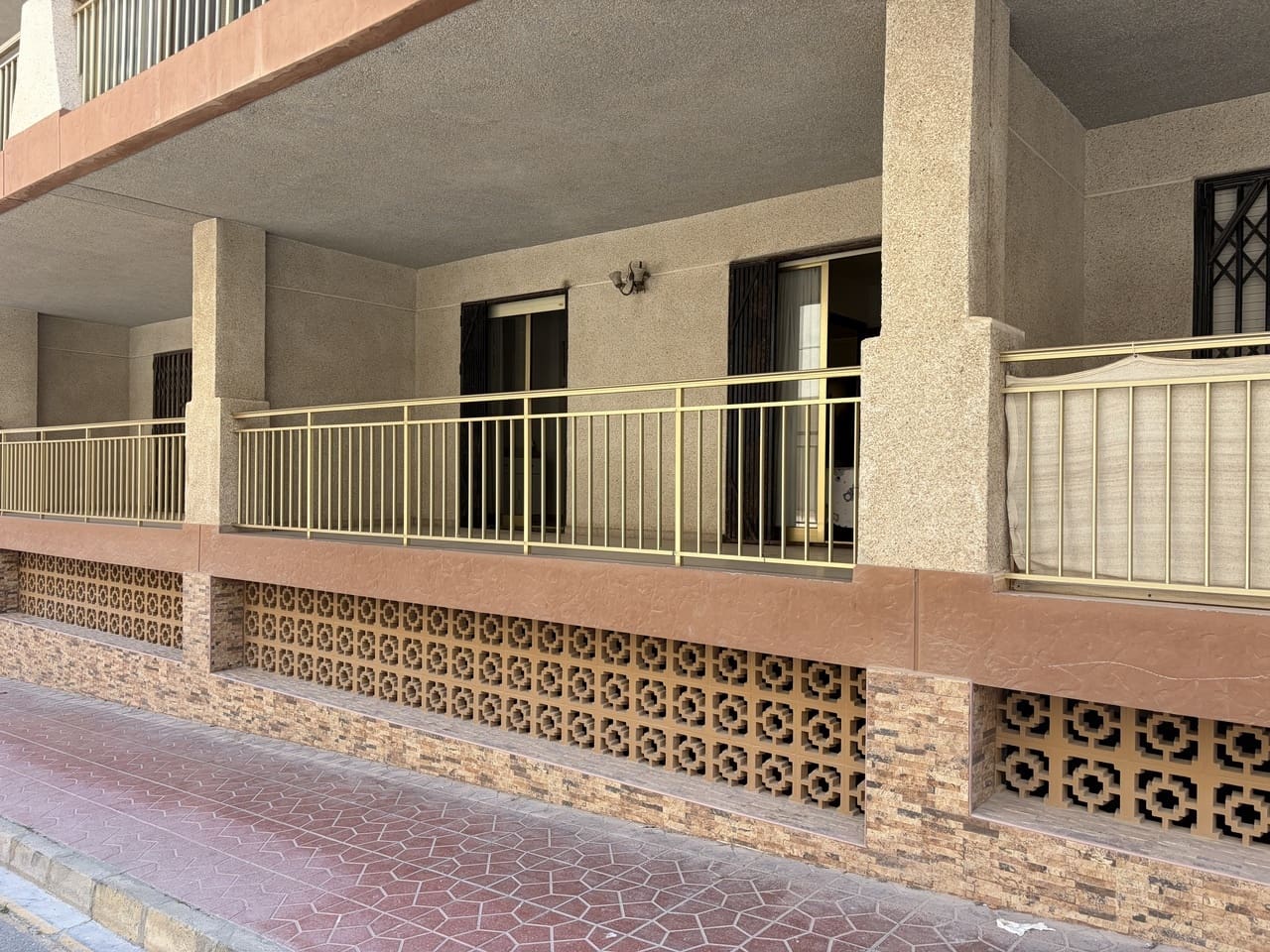 3 soveværelse Lejlighed til salg i Guardamar del Segura - € 224.950 (Ref: 9892677)