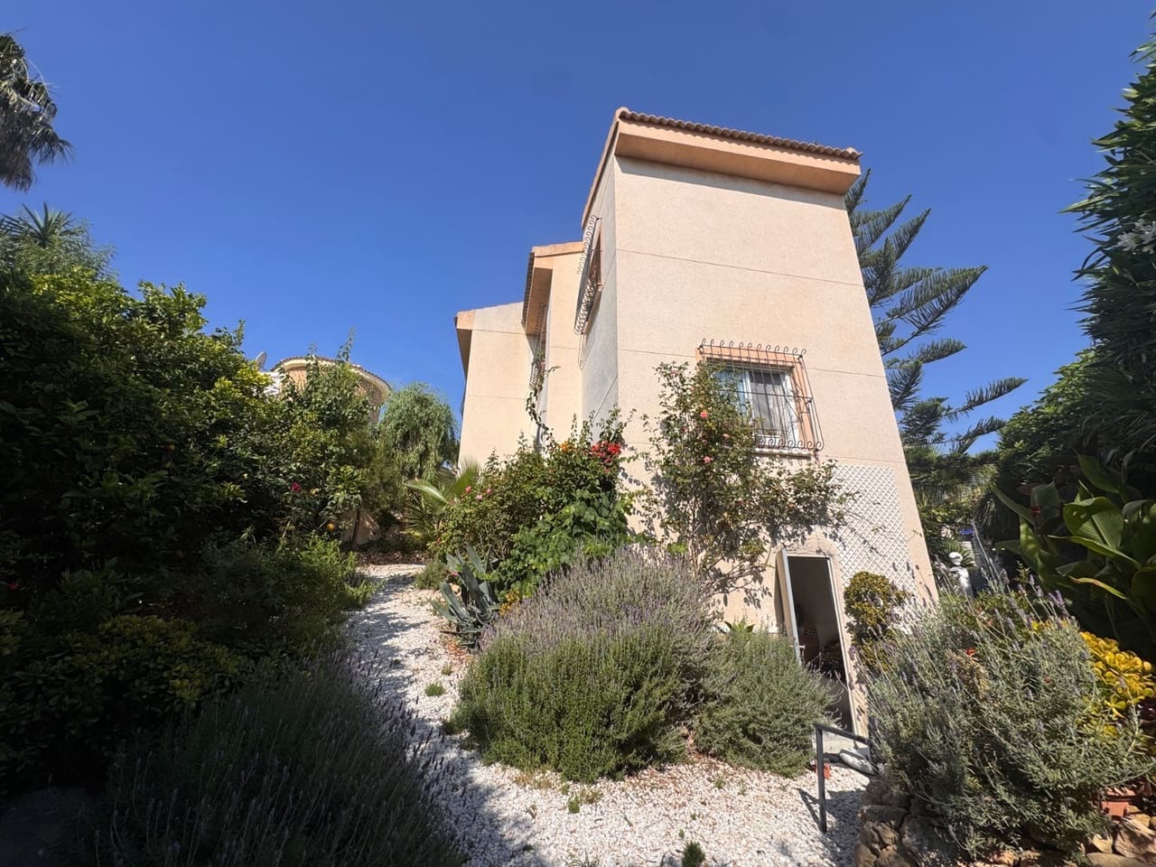 4 soveværelse Villa til salg i Ciudad Quesada - € 319.950 (Ref: 9892678)