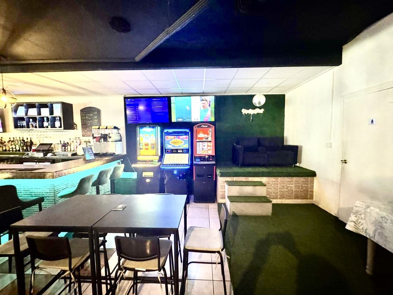 Comercial para venda em San Miguel de Salinas - 69 000 € (Ref: 9892927)
