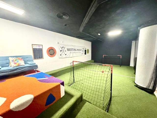 Comercial para venda em San Miguel de Salinas - 69 000 € (Ref: 9892927)
