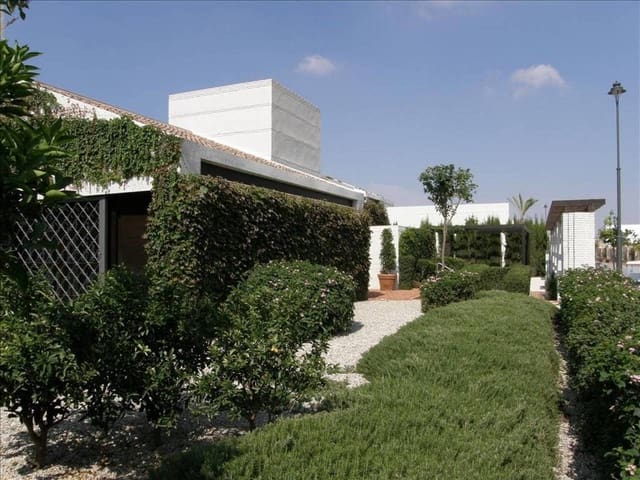 Chalet de 4 habitaciones en La Peraleja Golf Resort, Murcia ciudad en venta con piscina - 375.000 € (Ref: 9892930)