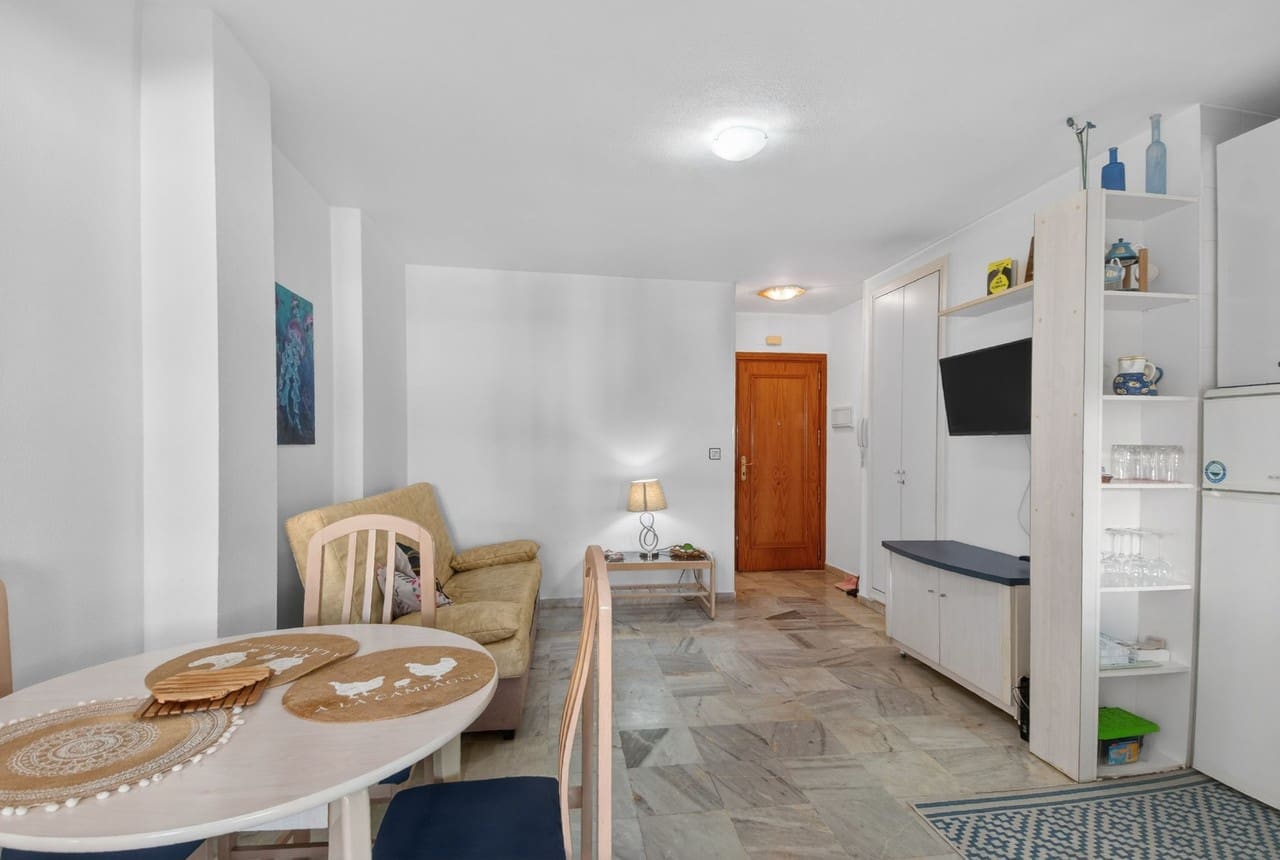 1 slaapkamer Appartement te koop in Torrevieja - € 124.990 (Ref: 9894862)
