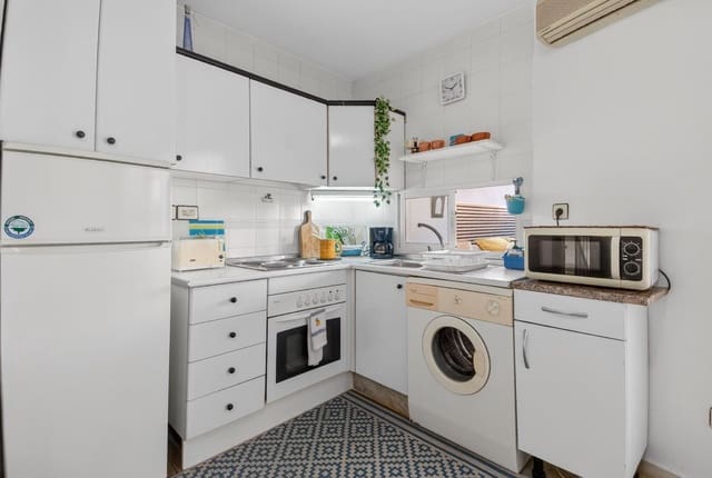 1 slaapkamer Appartement te koop in El Molino, Torrevieja - € 124.990 (Ref: 9894862)