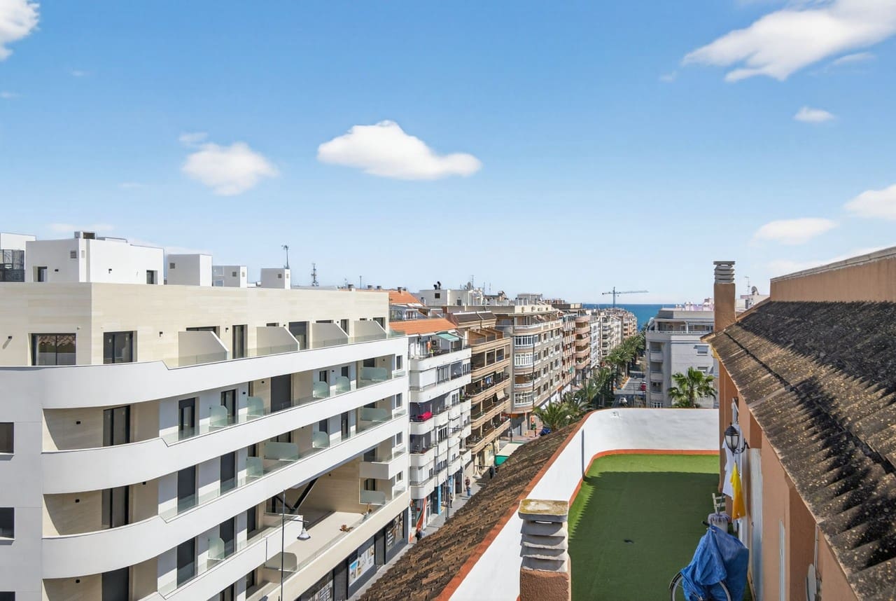 1 slaapkamer Appartement te koop in Torrevieja - € 124.990 (Ref: 9894862)