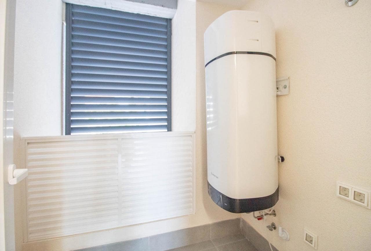 2 quarto Apartamento para venda em Torrevieja com piscina - 370 000 € (Ref: 9896575)