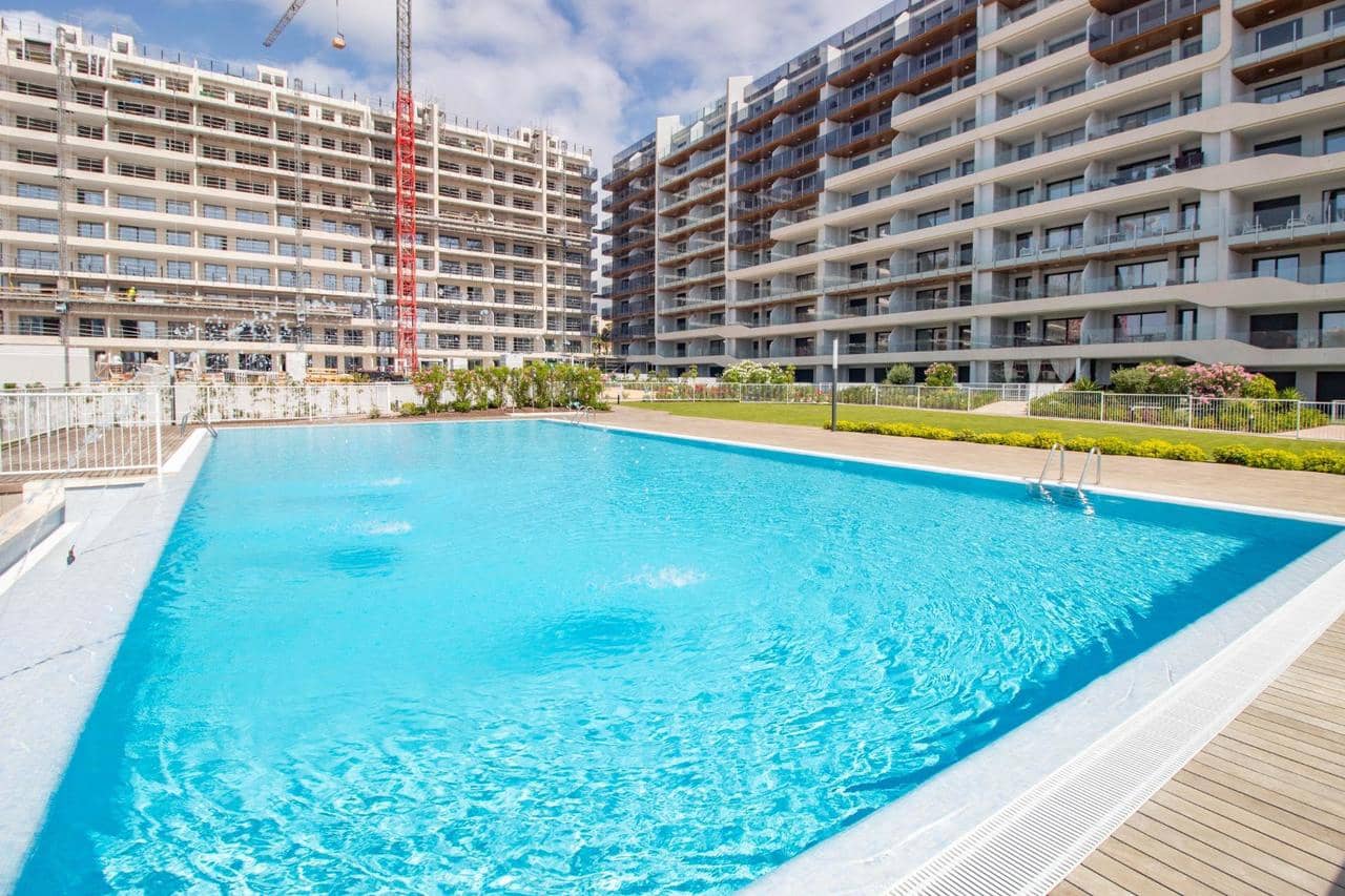 2 quarto Apartamento para venda em Torrevieja com piscina - 370 000 € (Ref: 9896575)
