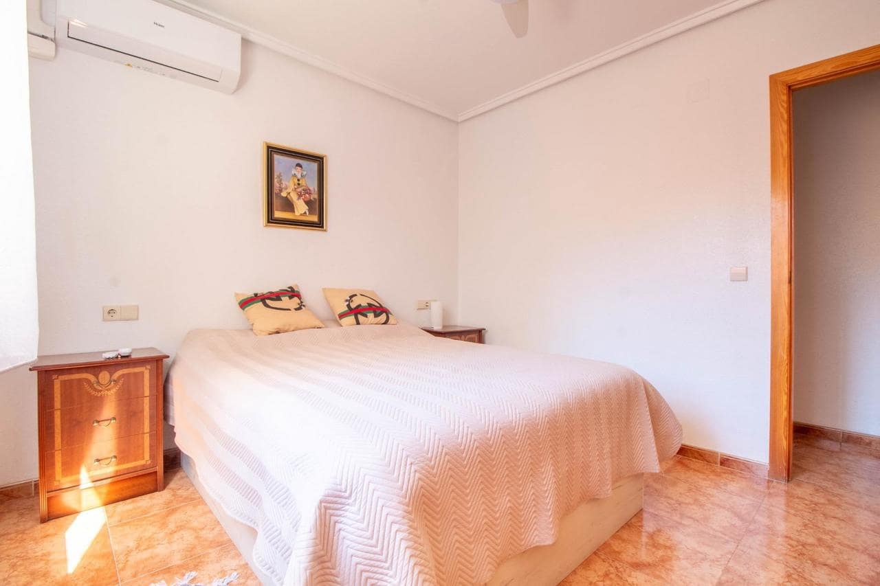 3 slaapkamer Appartement te koop in Torrevieja - € 144.900 (Ref: 9904211)