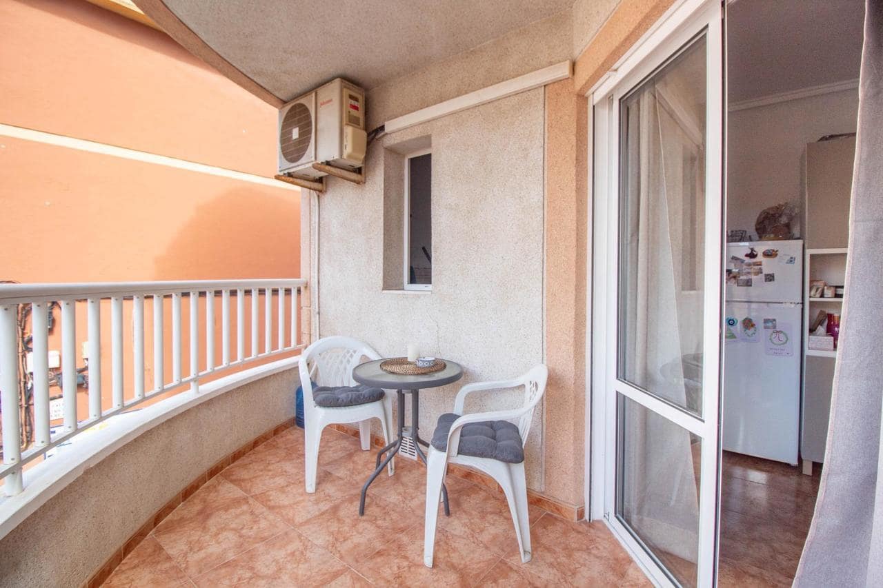 3 slaapkamer Appartement te koop in Torrevieja - € 144.900 (Ref: 9904211)