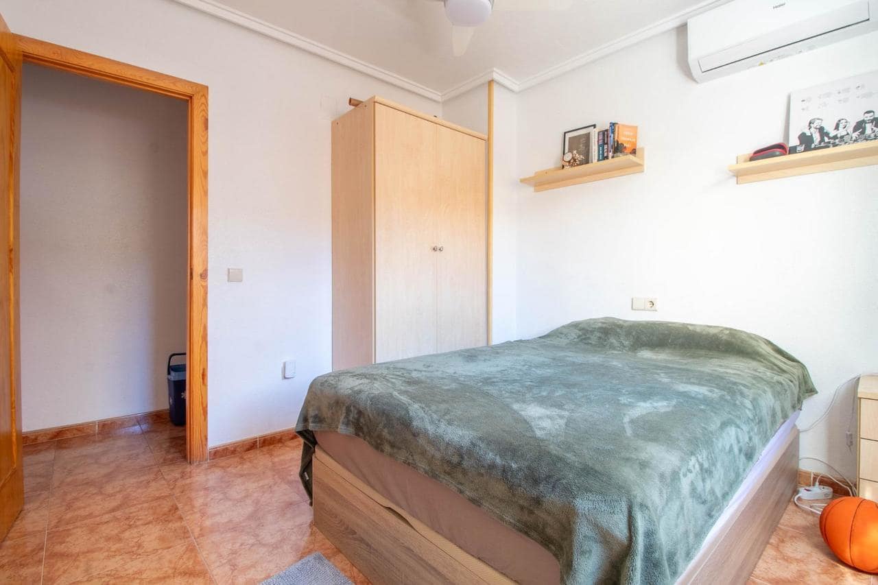 3 slaapkamer Appartement te koop in Torrevieja - € 144.900 (Ref: 9904211)
