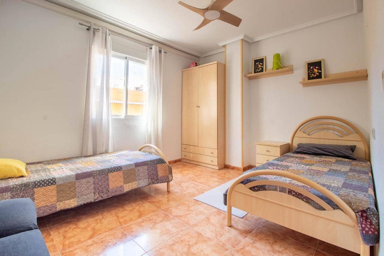 3 slaapkamer Appartement te koop in Torrevieja - € 144.900 (Ref: 9904211)