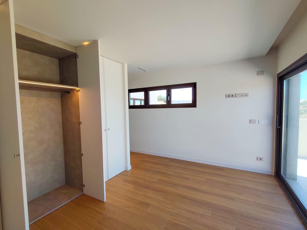 4 quarto Moradia para venda em La Marina com piscina - 1 443 750 € (Ref: 9909029)