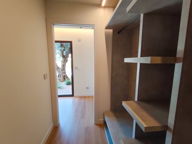 4 quarto Moradia para venda em La Marina, Elche / Elx com piscina - 1 443 750 € (Ref: 9909029)