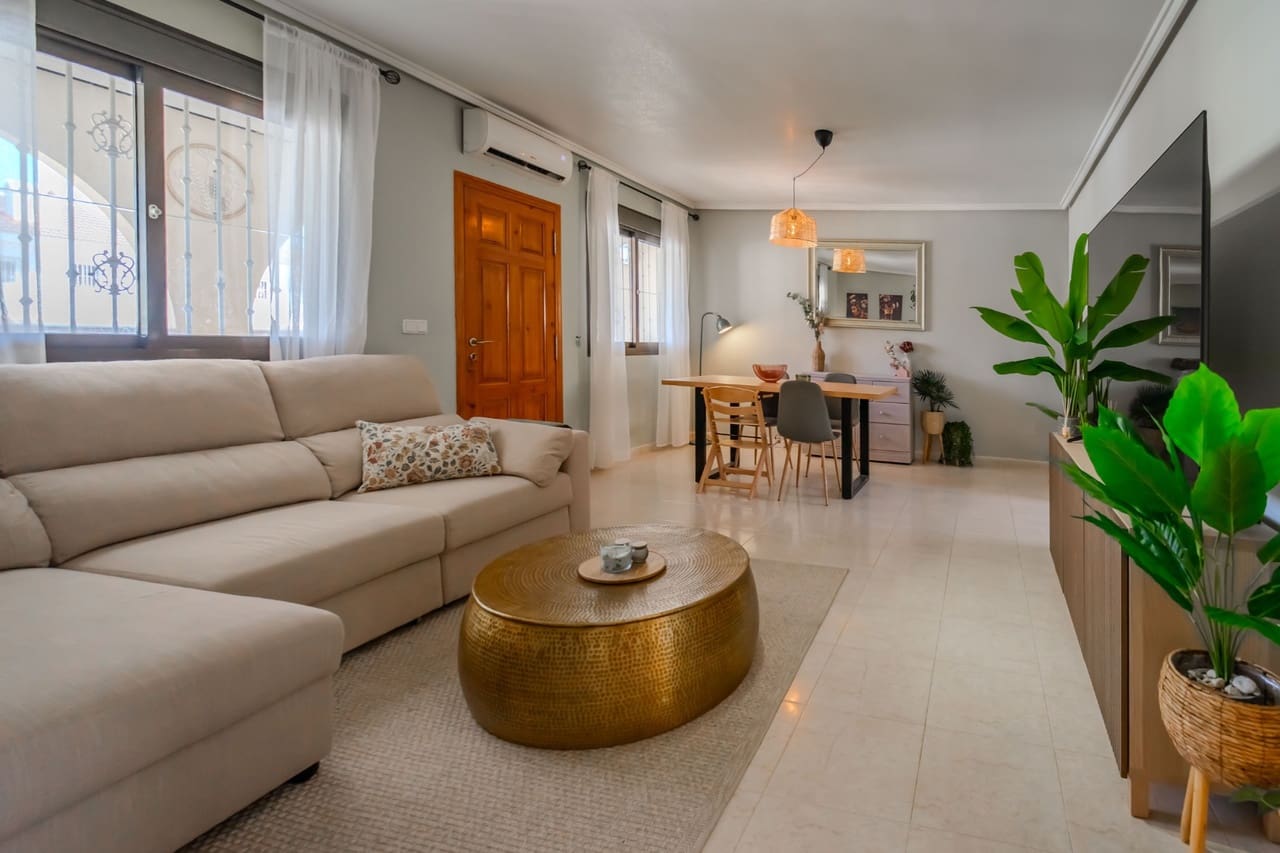 3 soverom Leilighet til salgs i Ciudad Quesada med svømmebasseng - € 219 950 (Ref: 9915747)