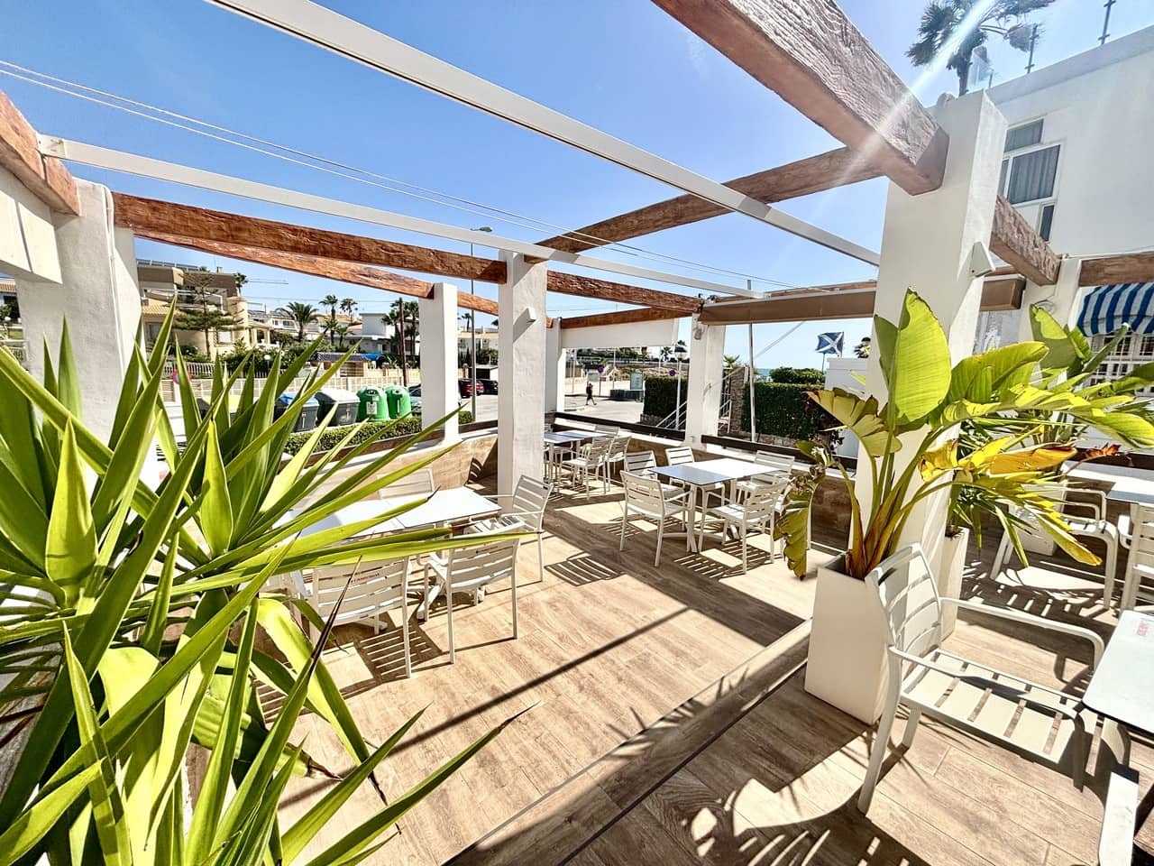 Commercial for sale in Cabo Roig - € 999,000 (Ref: 9924849)