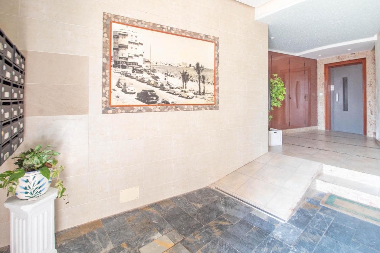 3 chambre Appartement à vendre à Torrevieja - 390 000 € (Ref: 9930373)