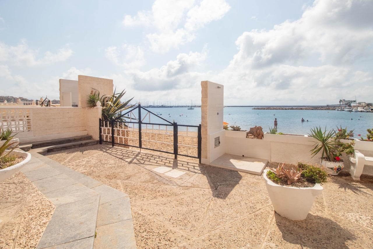3 chambre Appartement à vendre à Torrevieja - 390 000 € (Ref: 9930373)
