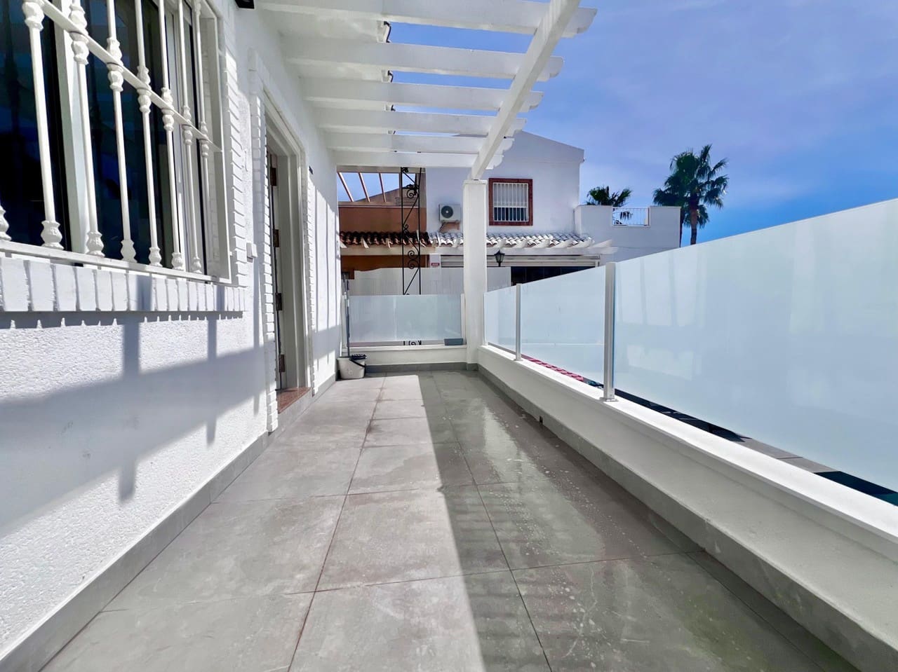 5 soveværelse Villa til salg i San Miguel de Salinas med swimmingpool garage - € 459.000 (Ref: 9930377)