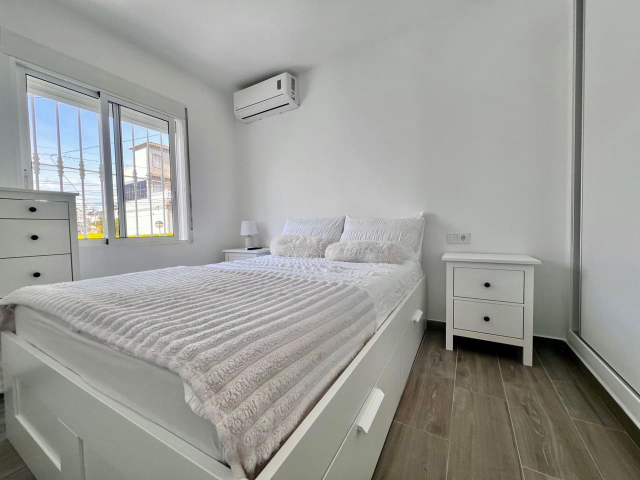 5 soveværelse Villa til salg i San Miguel de Salinas med swimmingpool garage - € 459.000 (Ref: 9930377)
