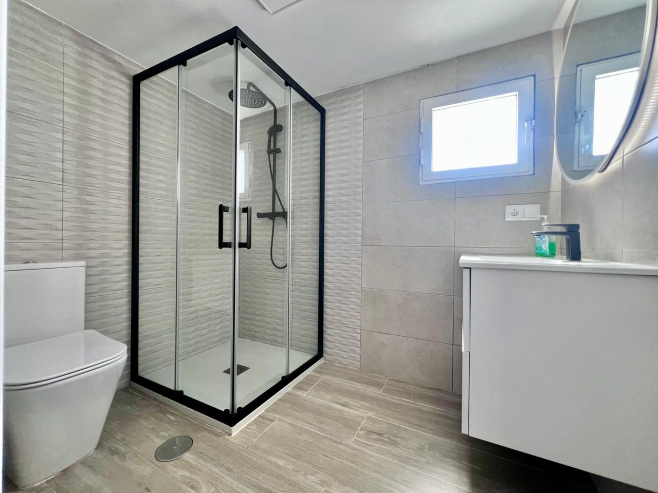 5 soveværelse Villa til salg i San Miguel de Salinas med swimmingpool garage - € 459.000 (Ref: 9930377)