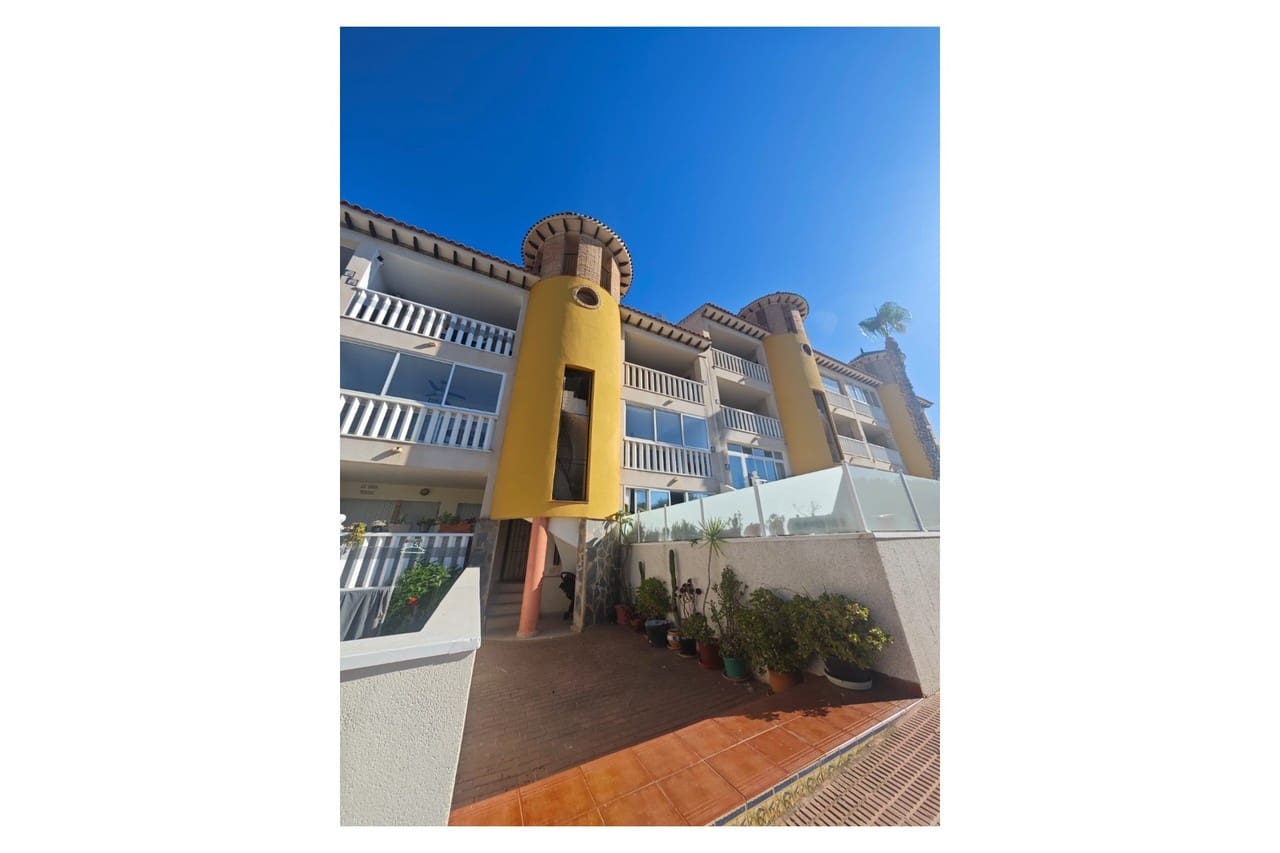 2 sovrum Lägenhet till salu i Orihuela Costa med pool - 145 000 € (Ref: 9949388)