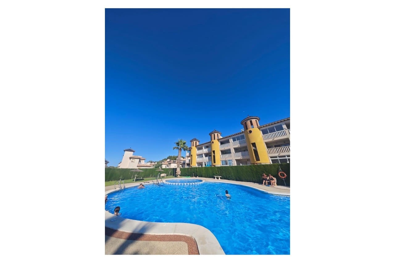 2 sovrum Lägenhet till salu i Orihuela Costa med pool - 145 000 € (Ref: 9949388)