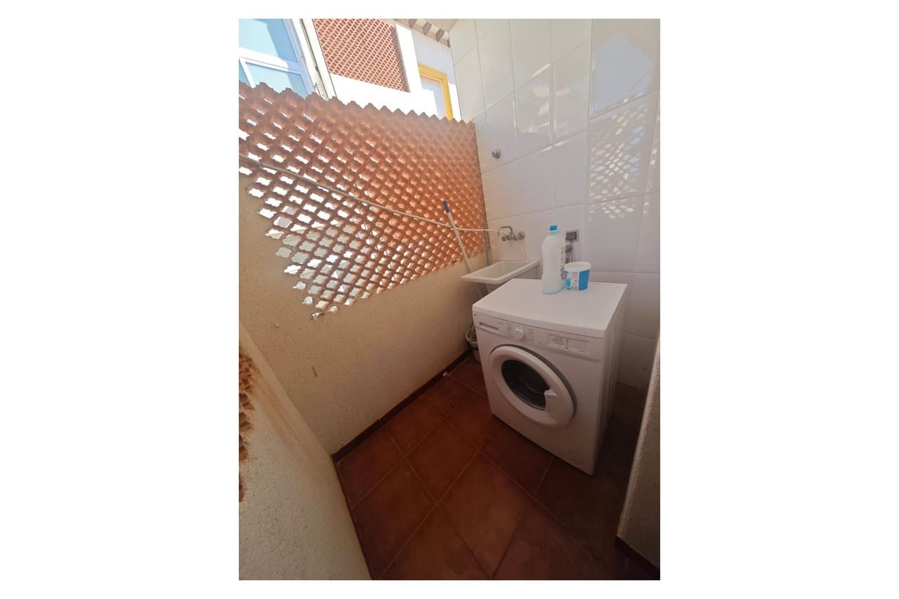 2 sovrum Lägenhet till salu i Orihuela Costa med pool - 145 000 € (Ref: 9949388)