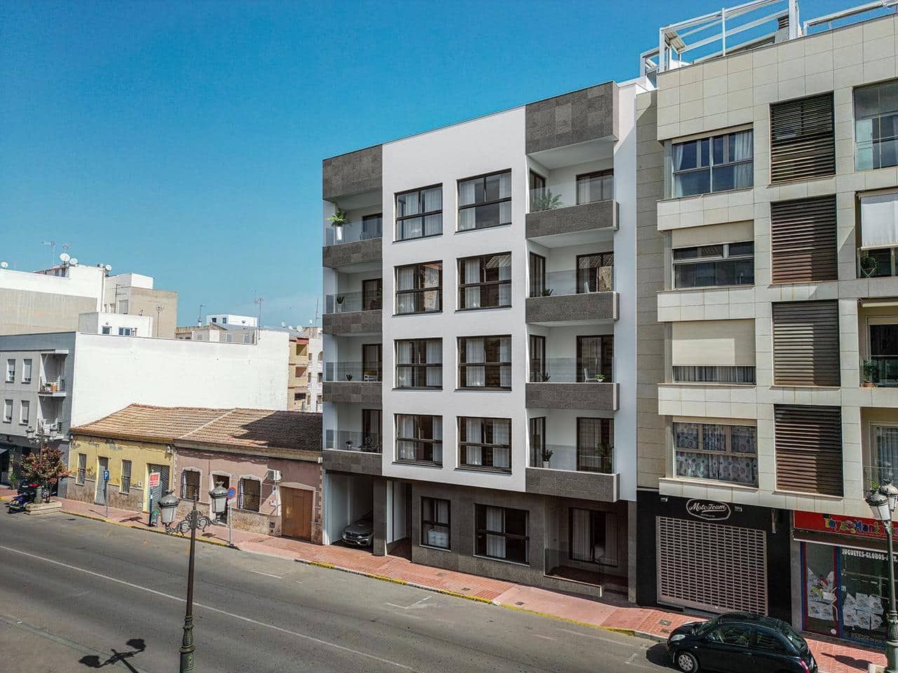 2 slaapkamer Appartement te koop in Guardamar del Segura met zwembad garage - € 332.500 (Ref: 9955528)