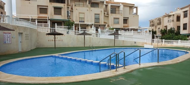 5 sovrum Hus till salu i Zona Pueblo, Guardamar del Segura med pool garage - 435 000 € (Ref: 9961107)
