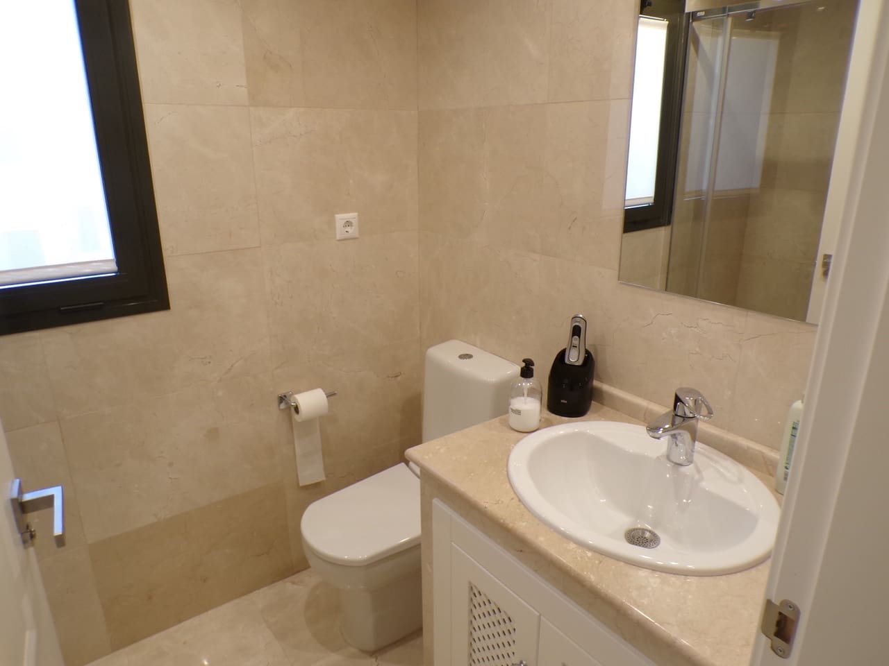 Apartamento de 2 habitaciones en Roda en venta con piscina garaje - 225.000 € (Ref: 9961582)