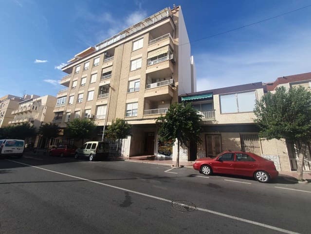 6 soverom Hus til salgs i El Molino, Torrevieja med garasje - € 240 000 (Ref: 9961587)