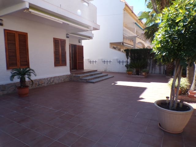 3 soveværelse Villa til salg i Torre de la Horadada, Pilar de la Horadada med swimmingpool garage - € 535.000 (Ref: 9961591)