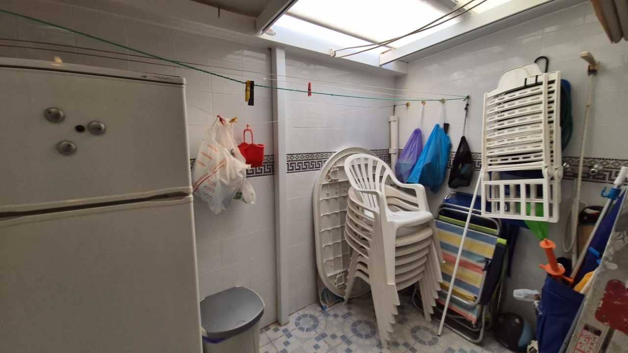 4 bedroom Townhouse for sale in Torre de la Horadada with garage - € 255,000 (Ref: 9961593)