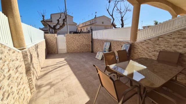 4 soveværelse Byhus til salg i Torre de la Horadada, Pilar de la Horadada med garage - € 255.000 (Ref: 9961593)