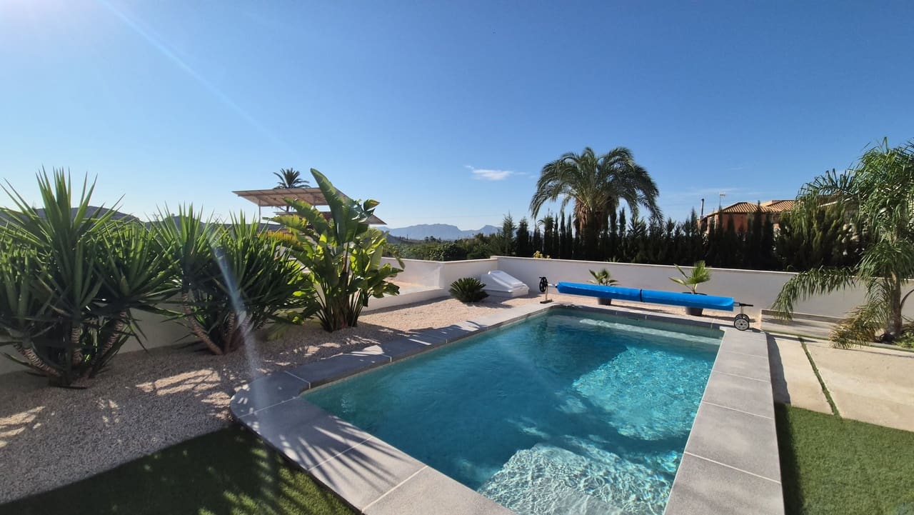 5 Zimmer Villa zu verkaufen in Abanilla mit Pool Garage - 320.000 € (Ref: 9961596)