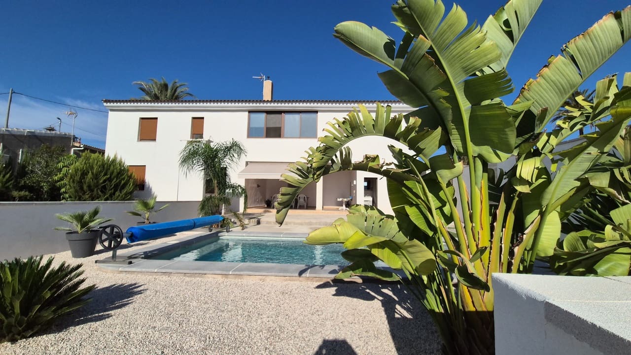 5 Zimmer Villa zu verkaufen in Abanilla mit Pool Garage - 320.000 € (Ref: 9961596)