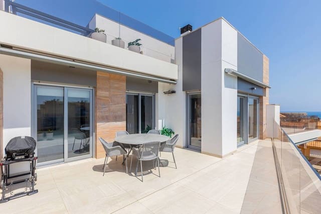 Apartamento de 3 habitaciones en Dehesa de Campoamor, Orihuela en venta con piscina garaje - 725.000 € (Ref: 9961597)