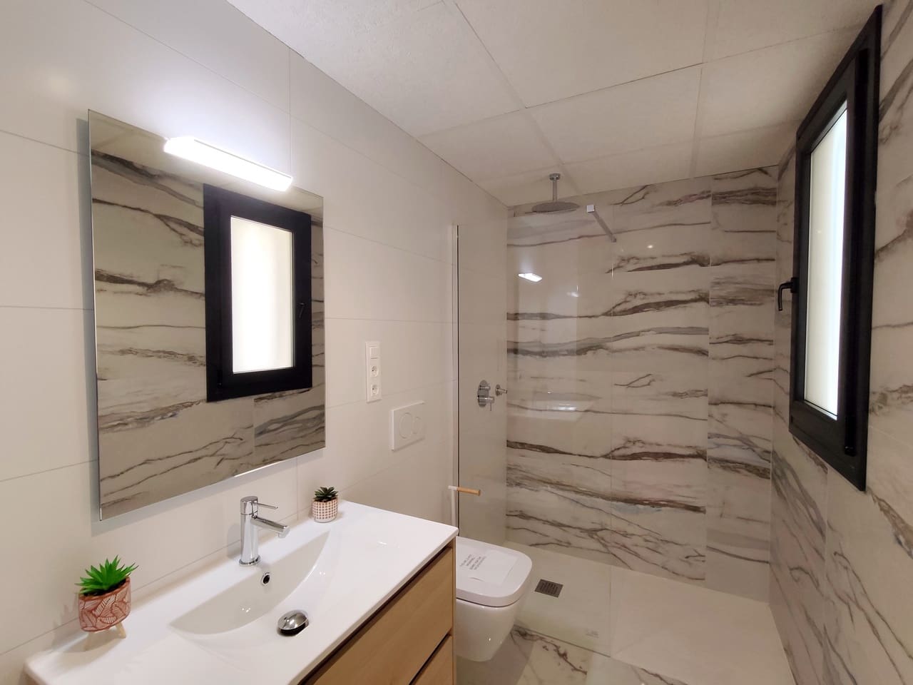 2 soverom Penthouse til salgs i Ciudad Quesada med svømmebasseng garasje - € 342 000 (Ref: 9963551)