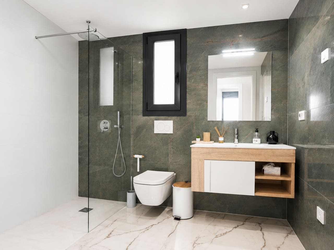 2 slaapkamer Bungalow te koop in Ciudad Quesada met zwembad garage - € 314.000 (Ref: 9964128)