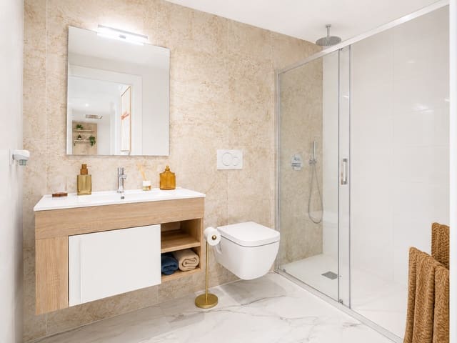 2 slaapkamer Bungalow te koop in Ciudad Quesada, Rojales met zwembad garage - € 314.000 (Ref: 9964128)