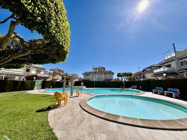 2 soveværelse Lejlighed til salg i Punta Prima, Torrevieja med swimmingpool - € 189.000 (Ref: 9971446)