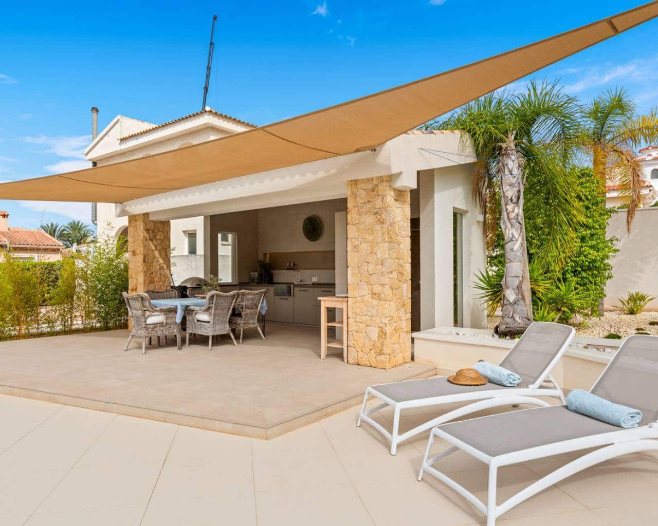 5 soveværelse Villa til salg i Ciudad Quesada med swimmingpool garage - € 1.499.999 (Ref: 9971453)