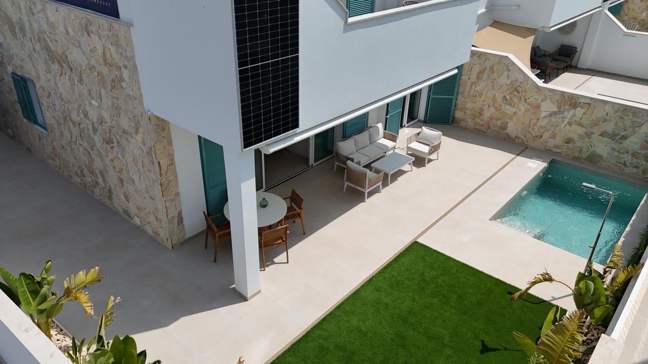 3 quarto Apartamento para venda em Torre de la Horadada com piscina - 460 000 € (Ref: 9971460)