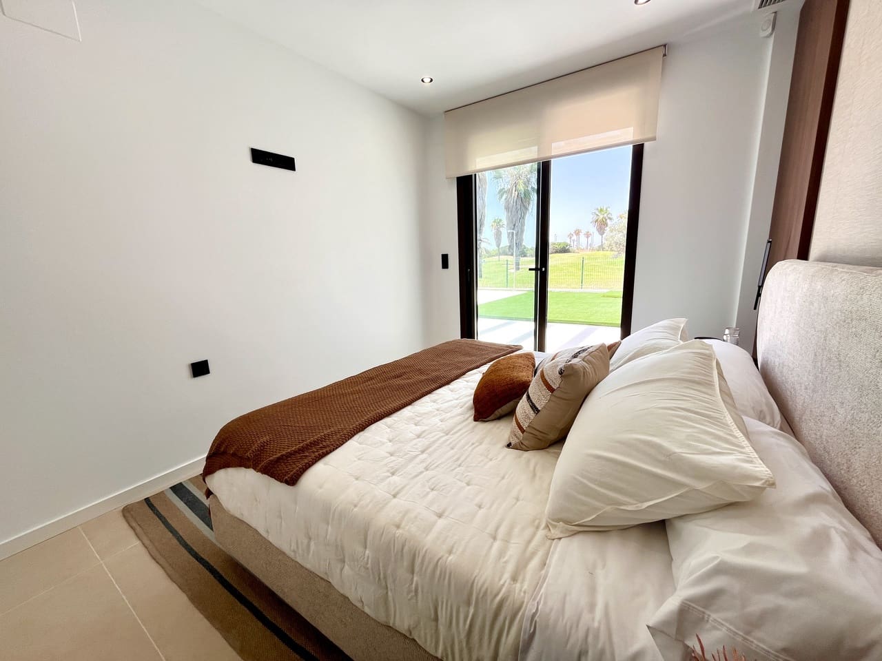 4 soverom Villa til salgs i Los Alcazares med svømmebasseng garasje - € 685 000 (Ref: 9971466)