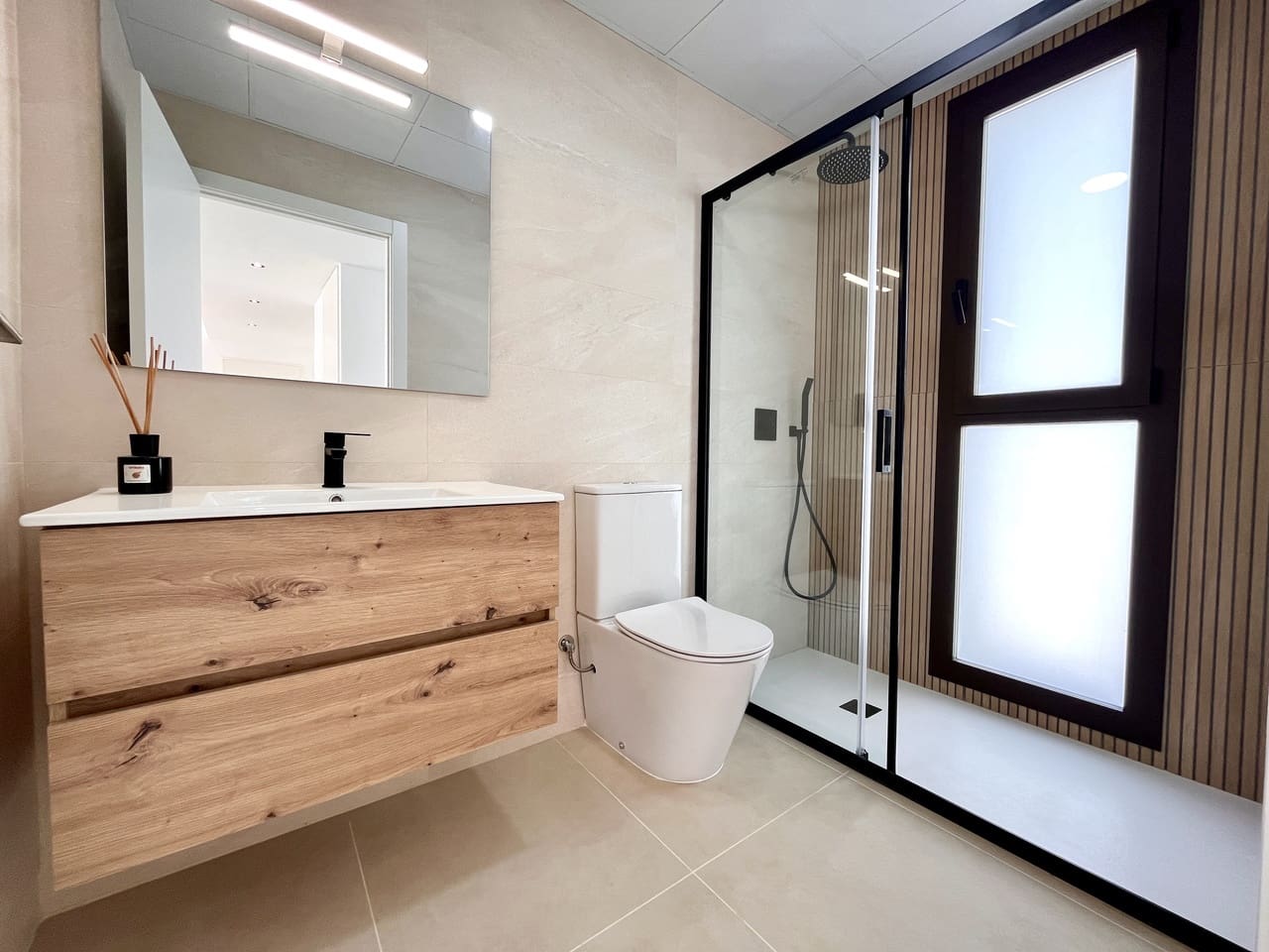 4 soverom Villa til salgs i Los Alcazares med svømmebasseng garasje - € 685 000 (Ref: 9971466)
