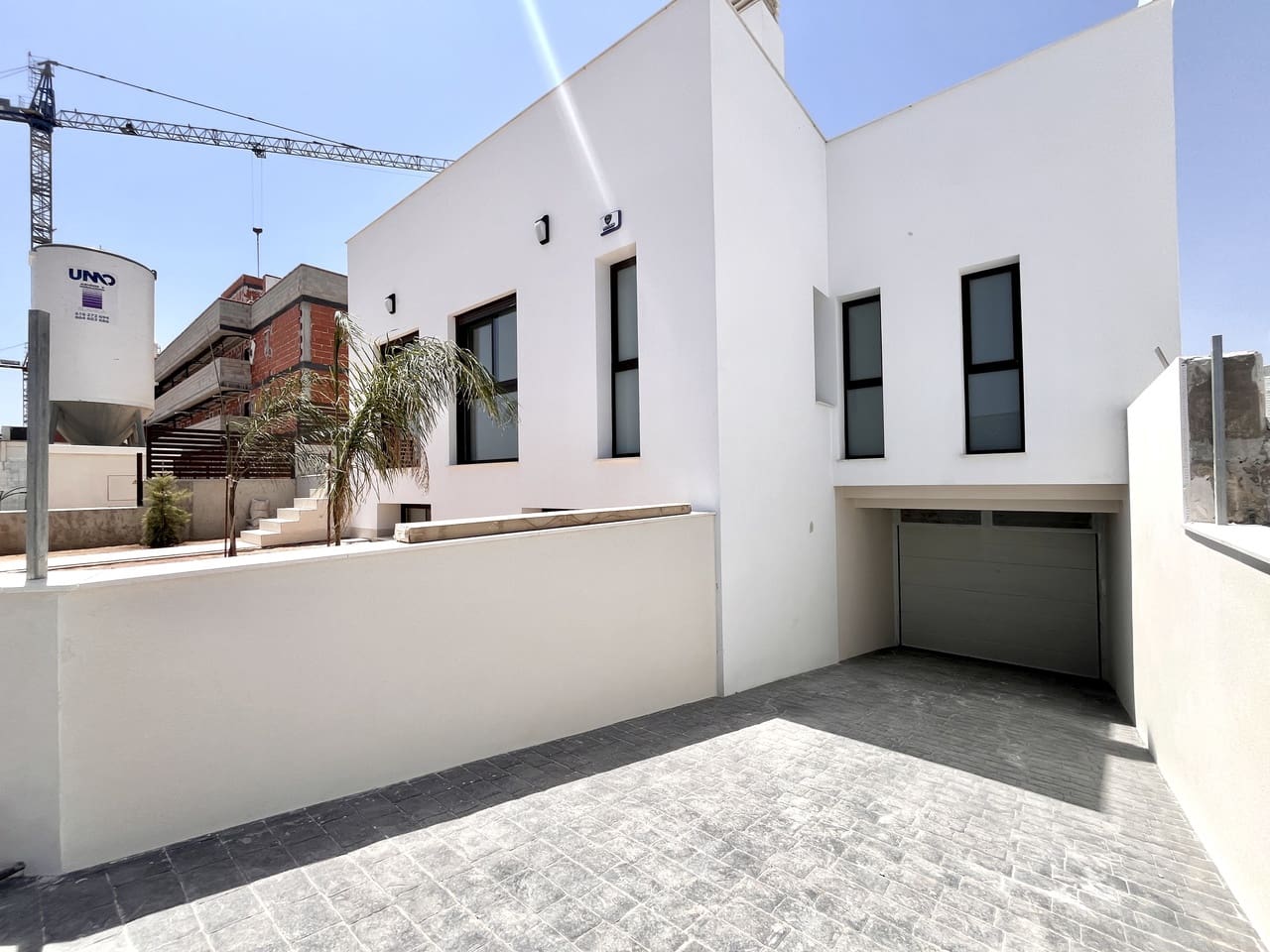 4 soverom Villa til salgs i Los Alcazares med svømmebasseng garasje - € 685 000 (Ref: 9971466)