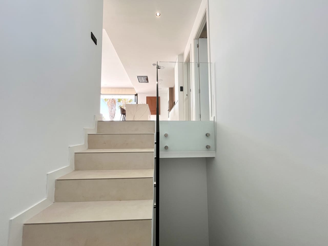 4 soverom Villa til salgs i Los Alcazares med svømmebasseng garasje - € 685 000 (Ref: 9971466)