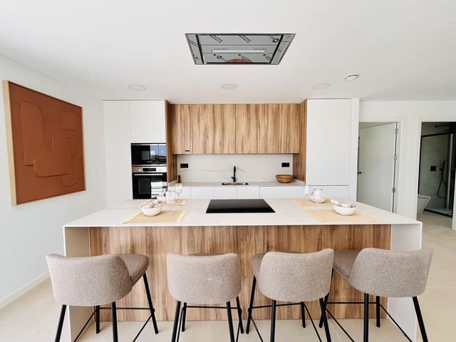 4 soverom Villa til salgs i Centro, Los Alcázares med svømmebasseng garasje - € 685 000 (Ref: 9971466)